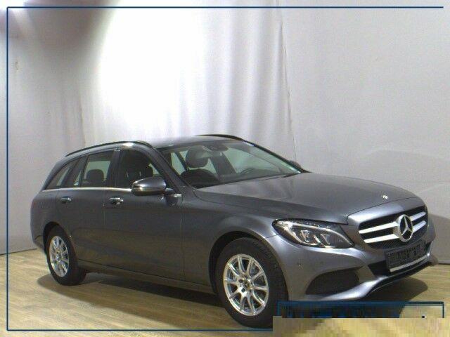 Left hand drive MERCEDES C CLASS 200 T ESTATE